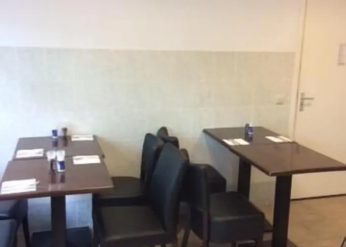 Guest House Amsterdam Albergue *